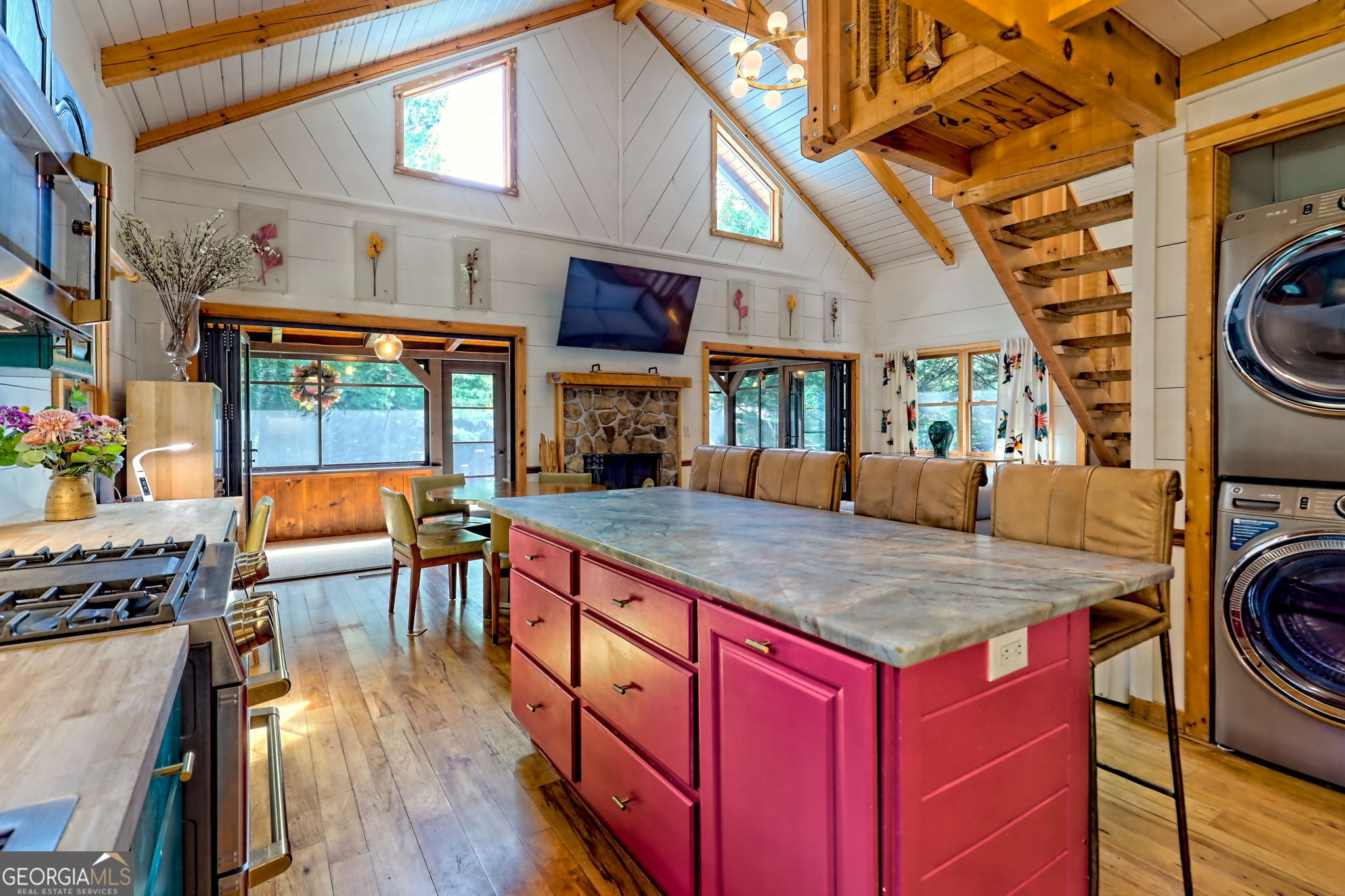 Clayton, Georgia 30525, United States, 2 Bedrooms Bedrooms, ,2 BathroomsBathrooms,Residential,Active,201042