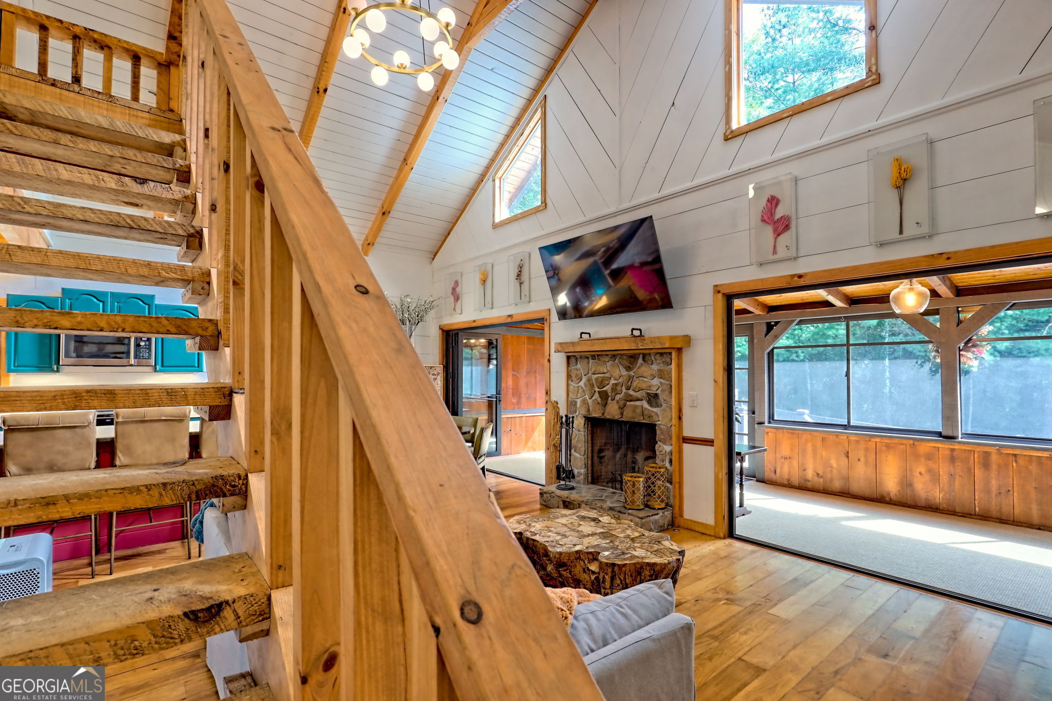 Clayton, Georgia 30525, United States, 2 Bedrooms Bedrooms, ,2 BathroomsBathrooms,Residential,Active,201042