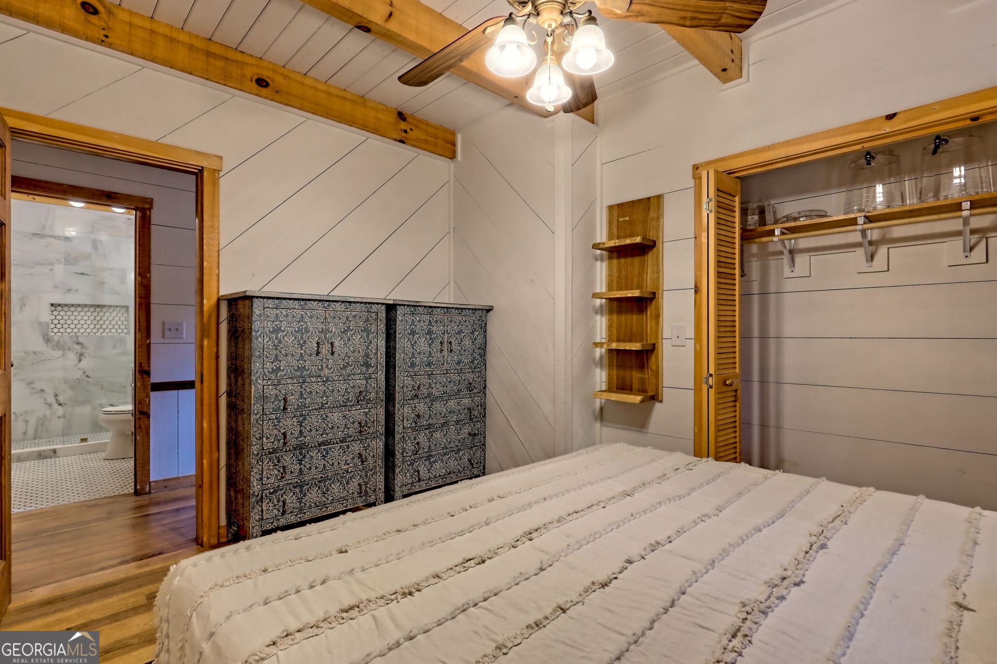 Clayton, Georgia 30525, United States, 2 Bedrooms Bedrooms, ,2 BathroomsBathrooms,Residential,Active,201042