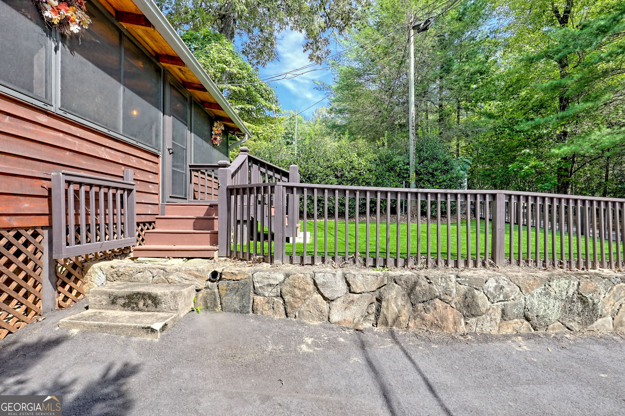 Clayton, Georgia 30525, United States, 2 Bedrooms Bedrooms, ,2 BathroomsBathrooms,Residential,Active,201042