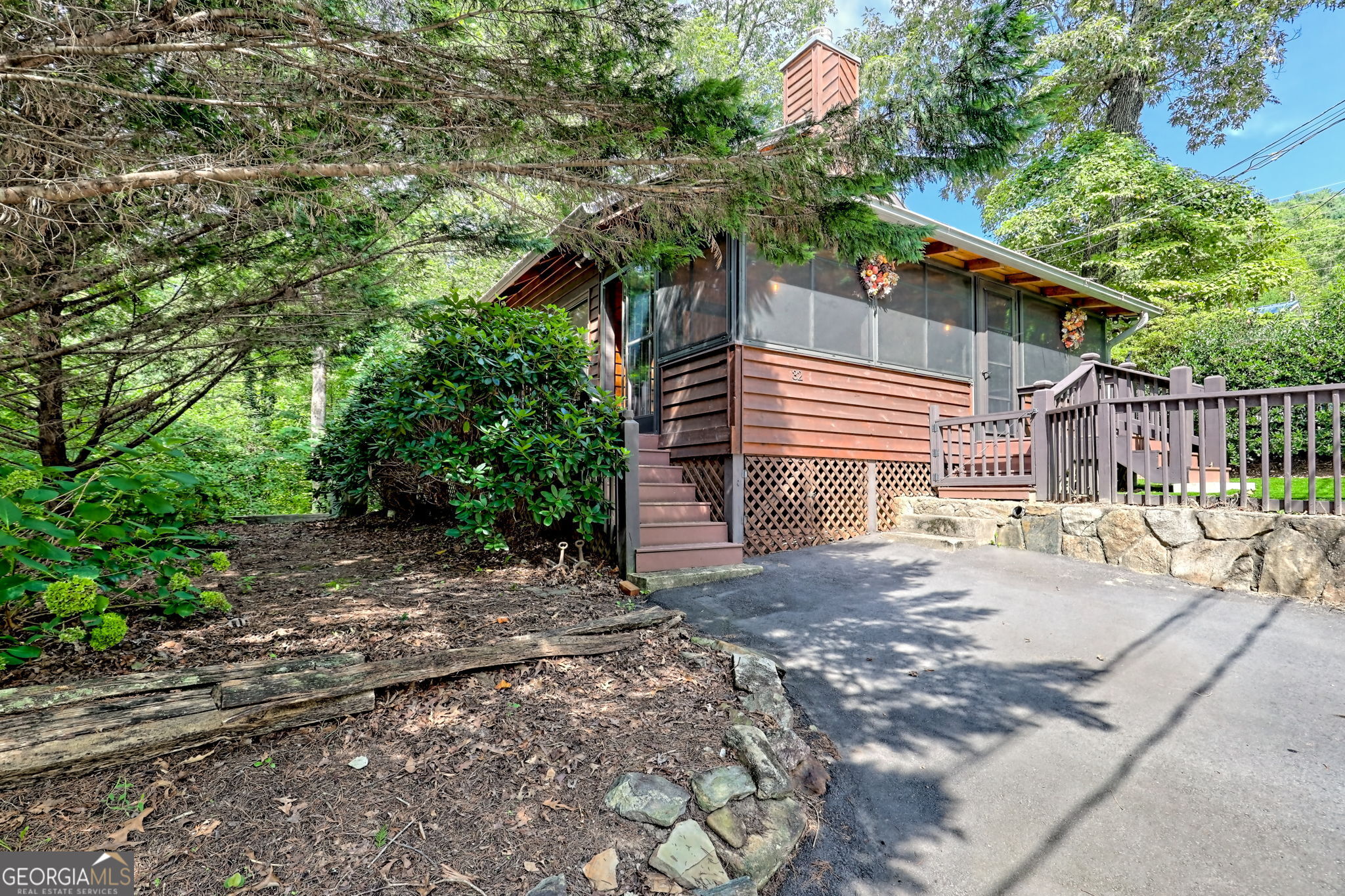 Clayton, Georgia 30525, United States, 2 Bedrooms Bedrooms, ,2 BathroomsBathrooms,Residential,Active,201042