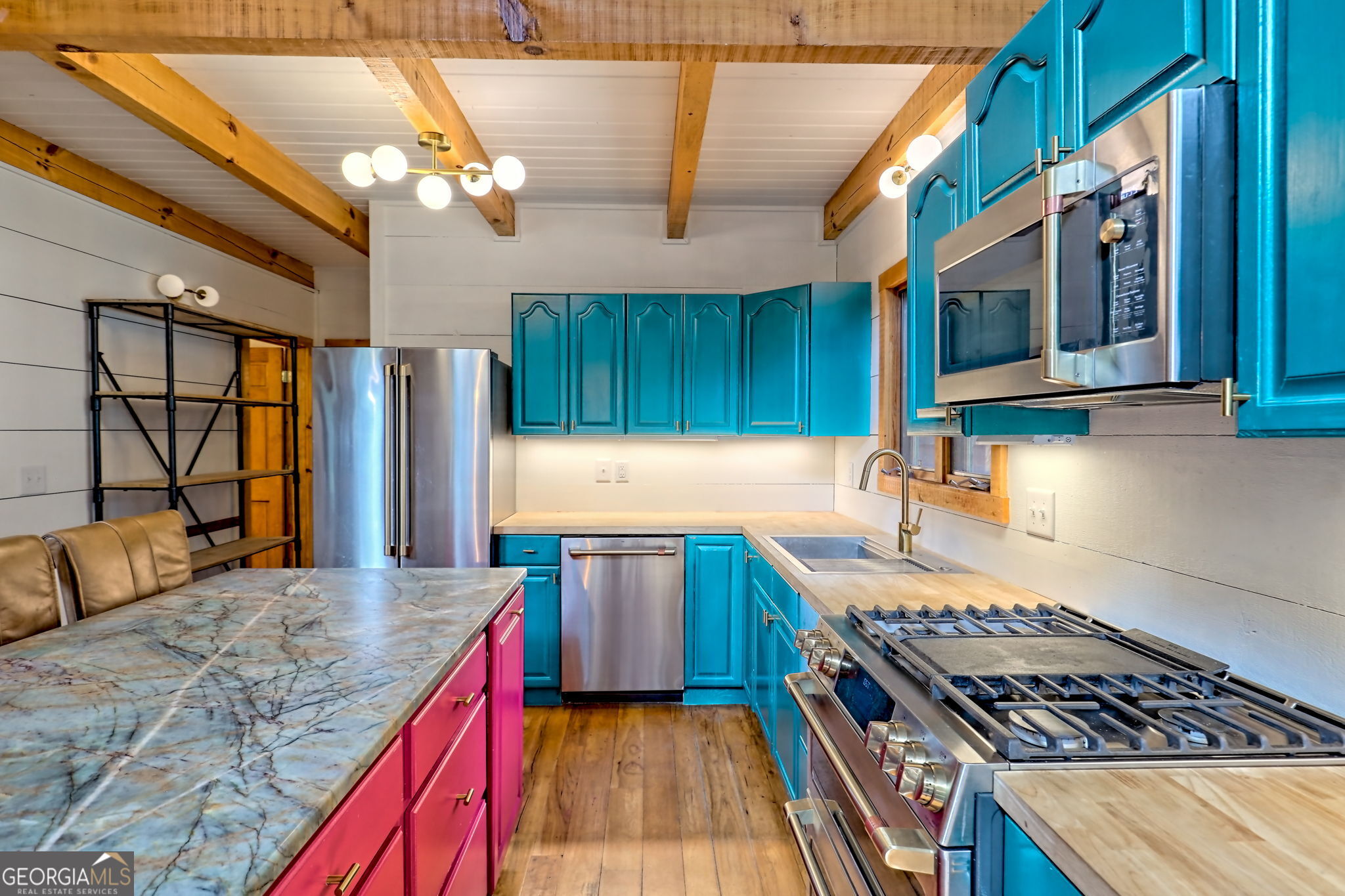 Clayton, Georgia 30525, United States, 2 Bedrooms Bedrooms, ,2 BathroomsBathrooms,Residential,Active,201042