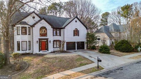 Photo of 559 Fairway Drive, Woodstock, GA 30189 (MLS # 10637122)
