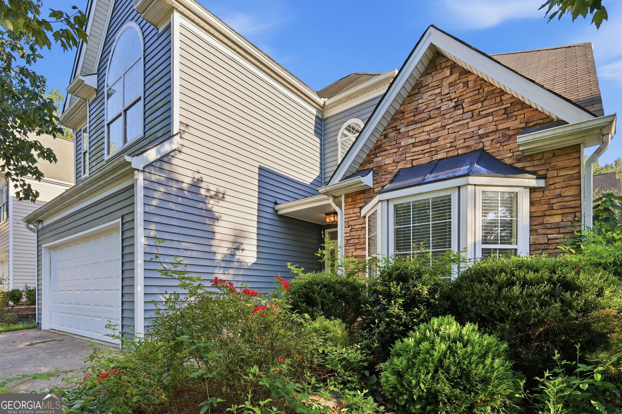 302 Highland CT