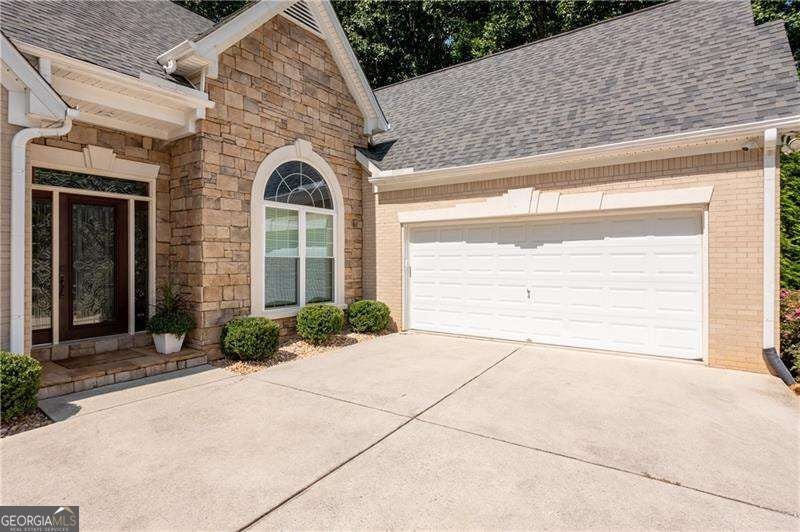 2625 Mount Olivet CT NW