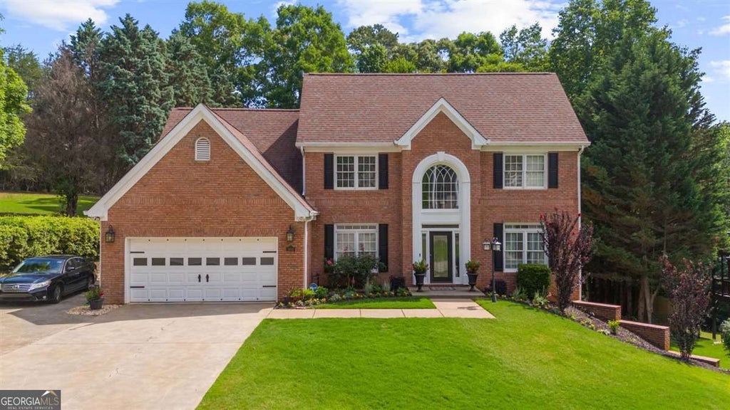 Photo of 2638 Waters Edge Drive, Gainesville, GA 30504 (MLS # 10823705)