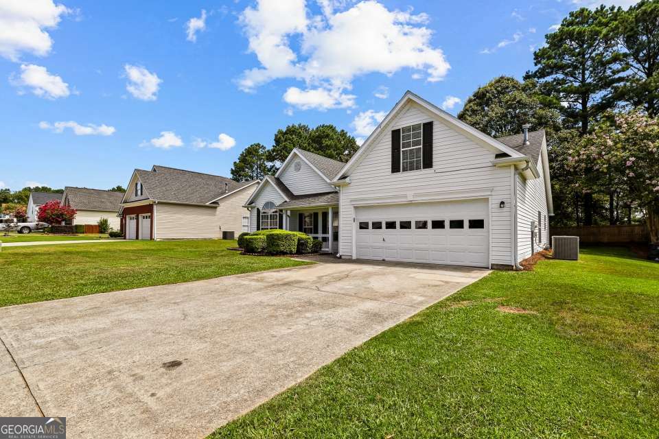 869 Nichols Landing LN