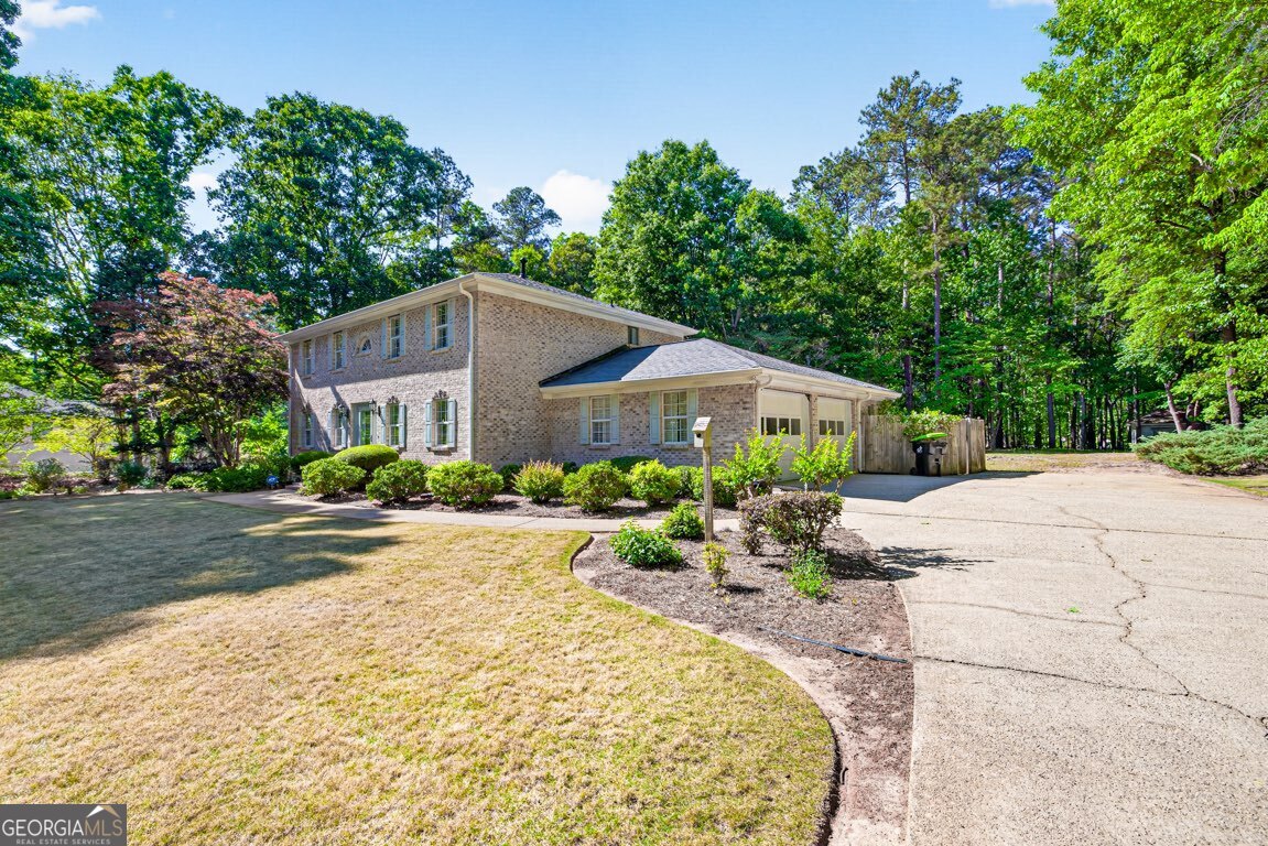 205 Allie DR