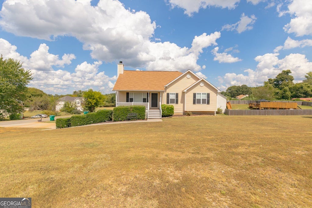 Photo of 2 Court Crossing, Adairsville, GA 30103 (MLS # 10845051)