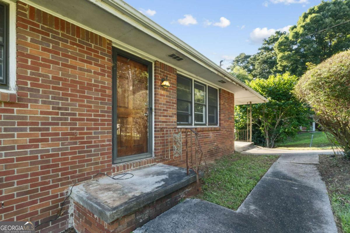 3961 Camellia TRL