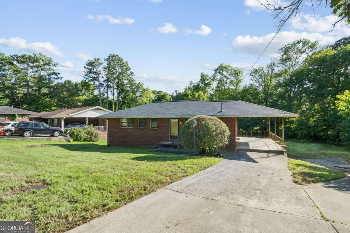 3961 Camellia TRL