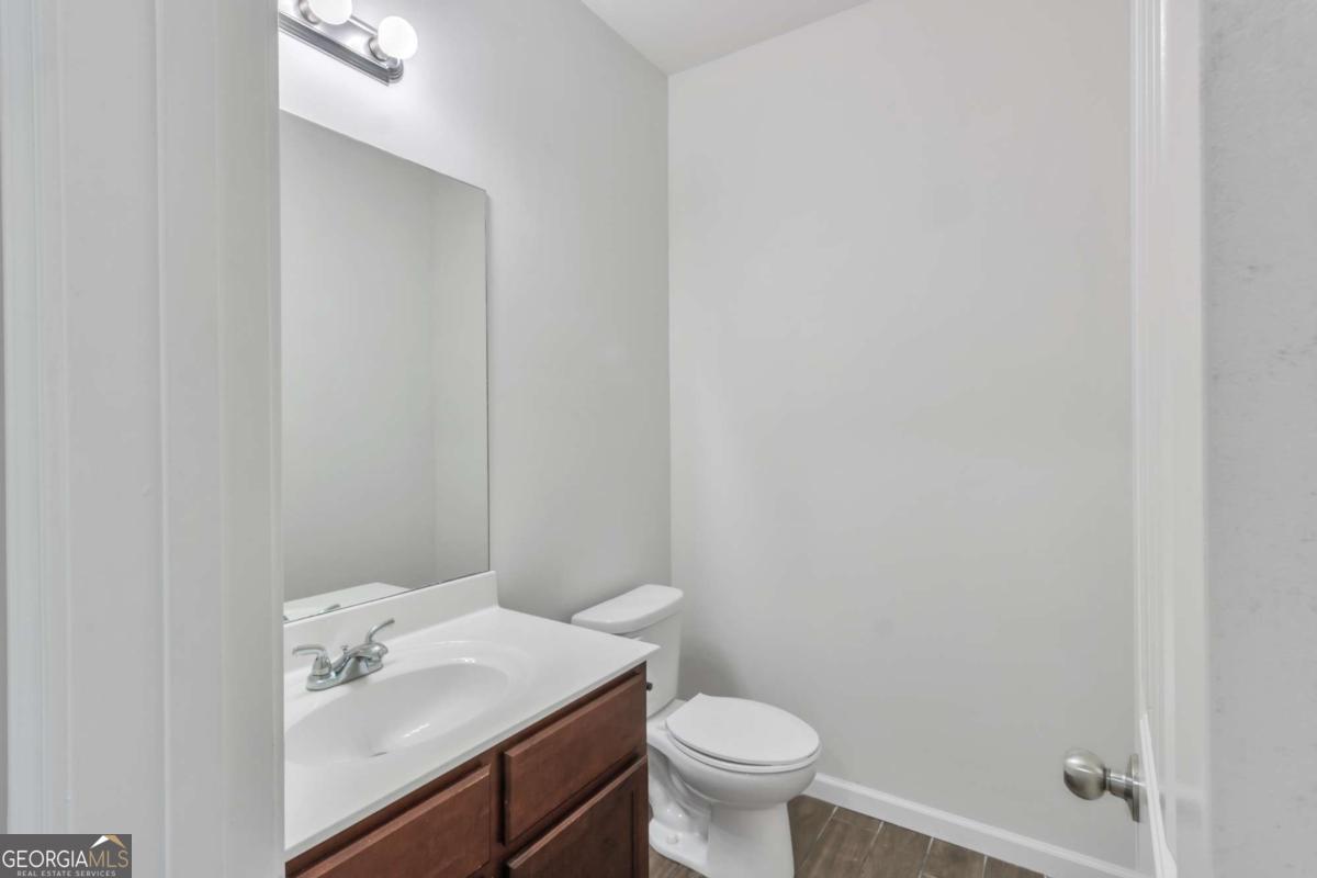 1099 Sandy Bank CT