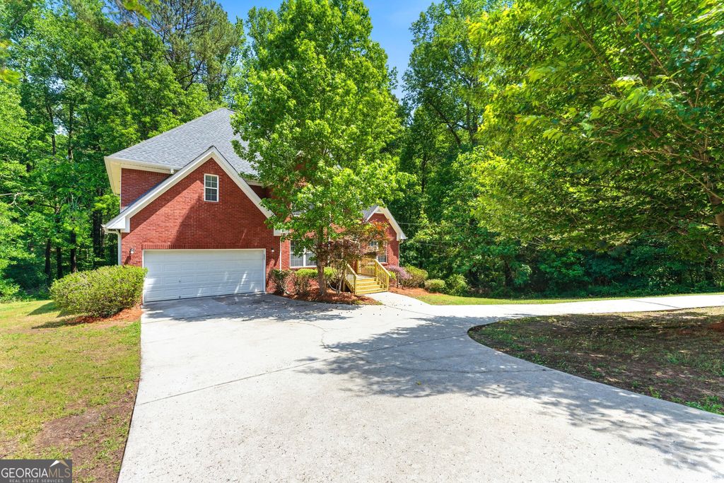 Photo of 2544 Carnes Road, Jonesboro, GA 30236 (MLS # 10756887)