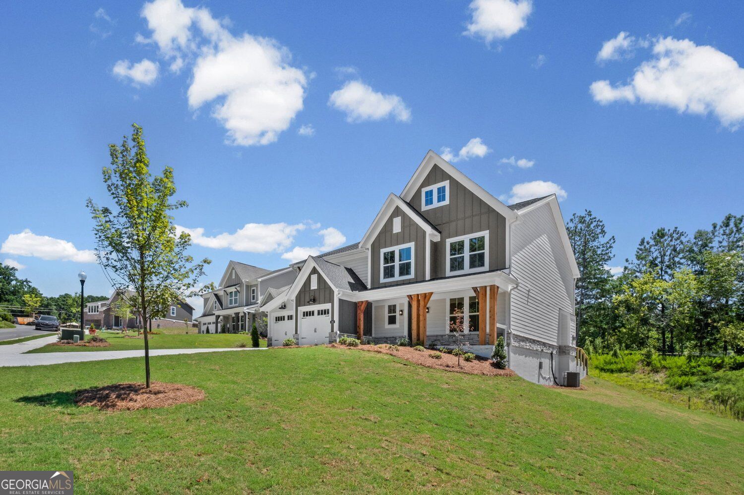 115 Wood Grove LN
