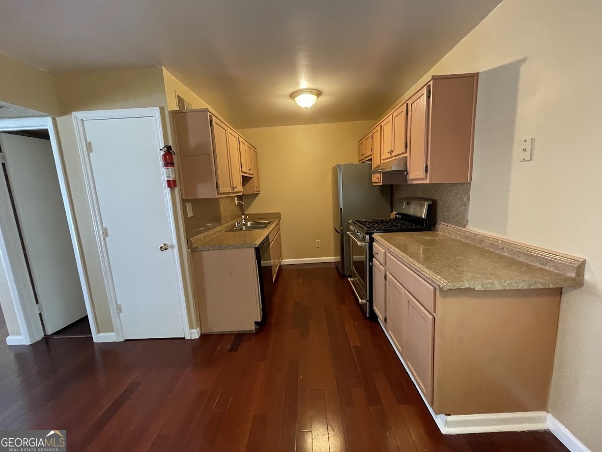 405 SW FAIRBURN RD 27