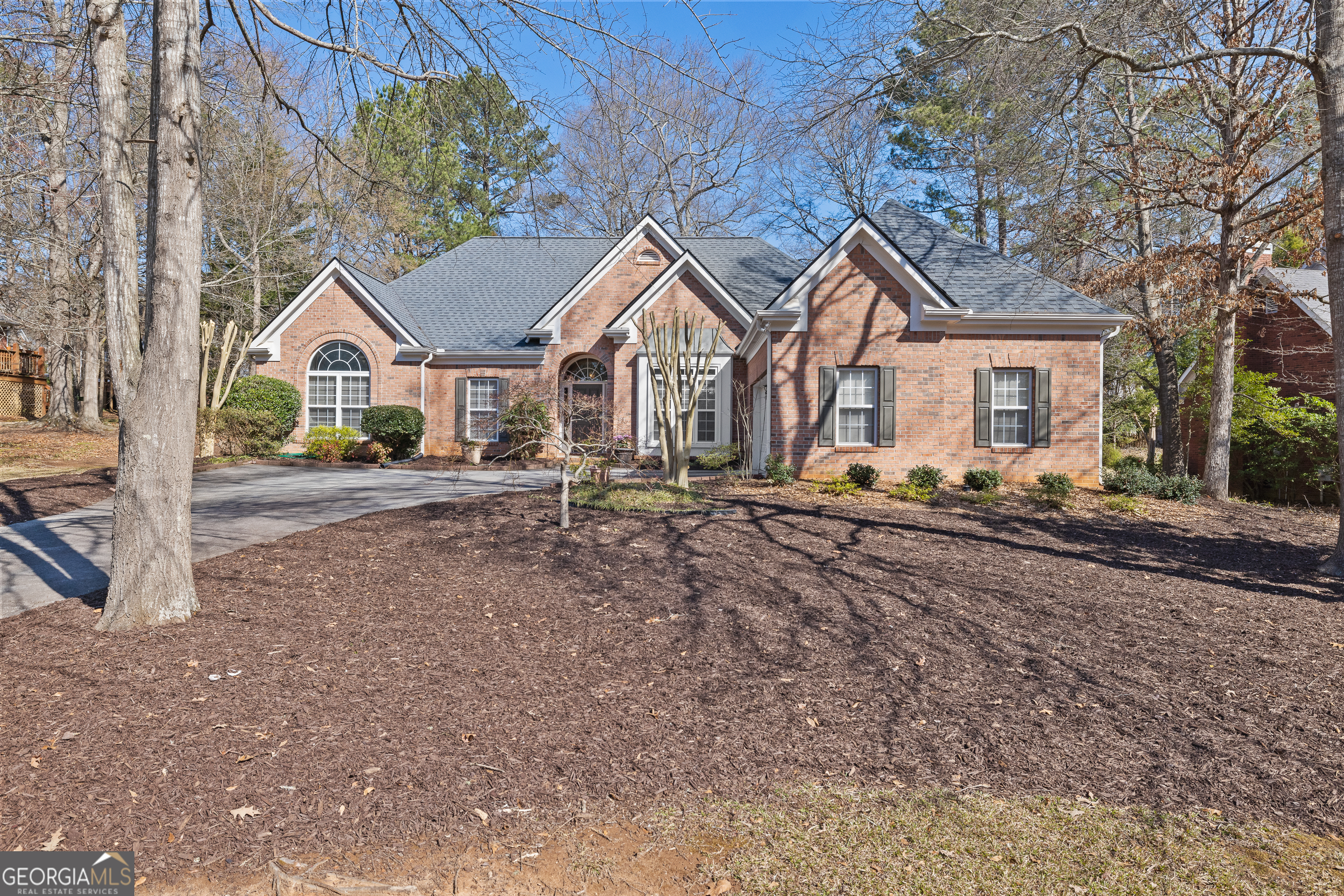 8424 Fairway DR