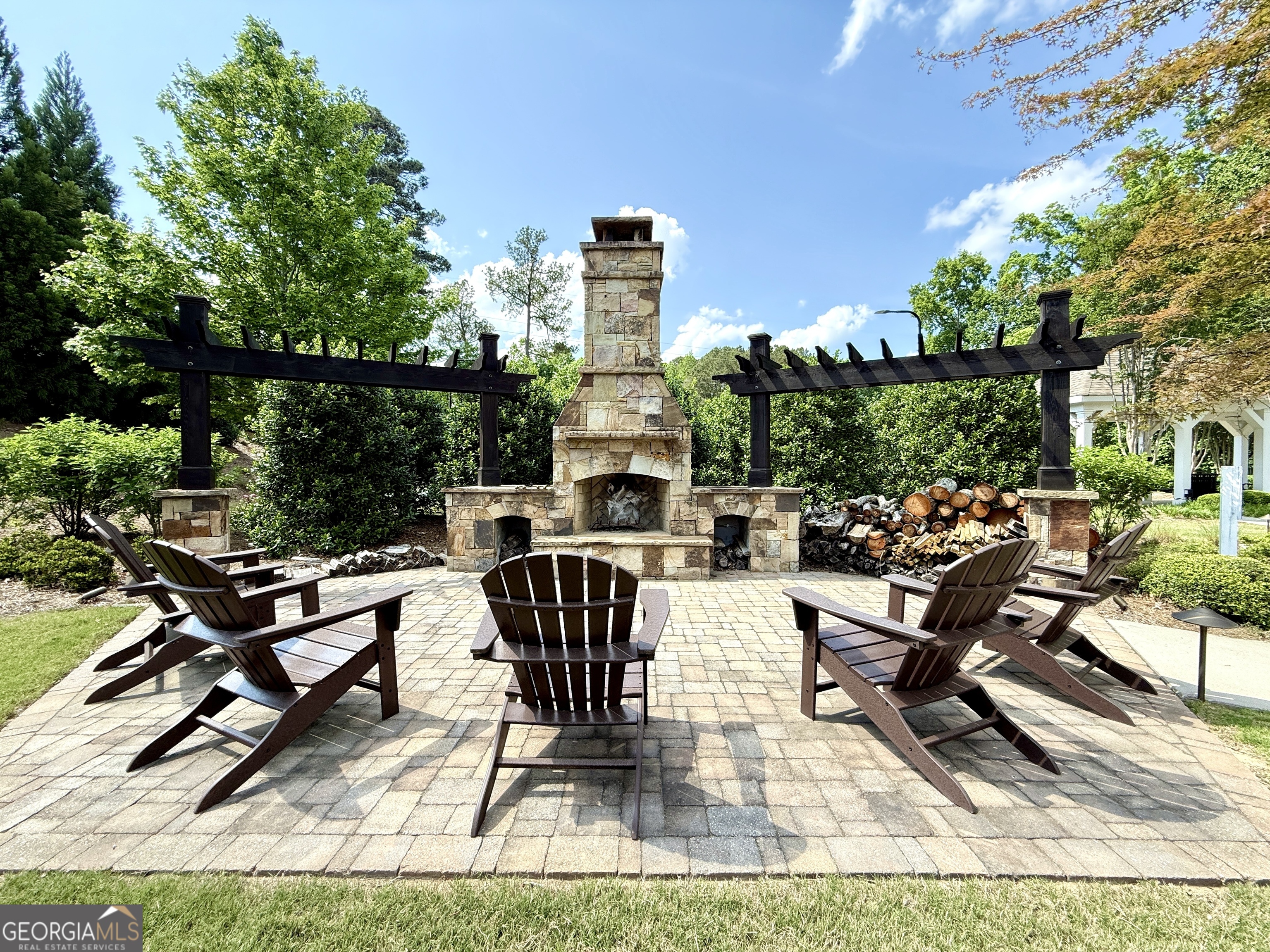 Larkspur - Residential