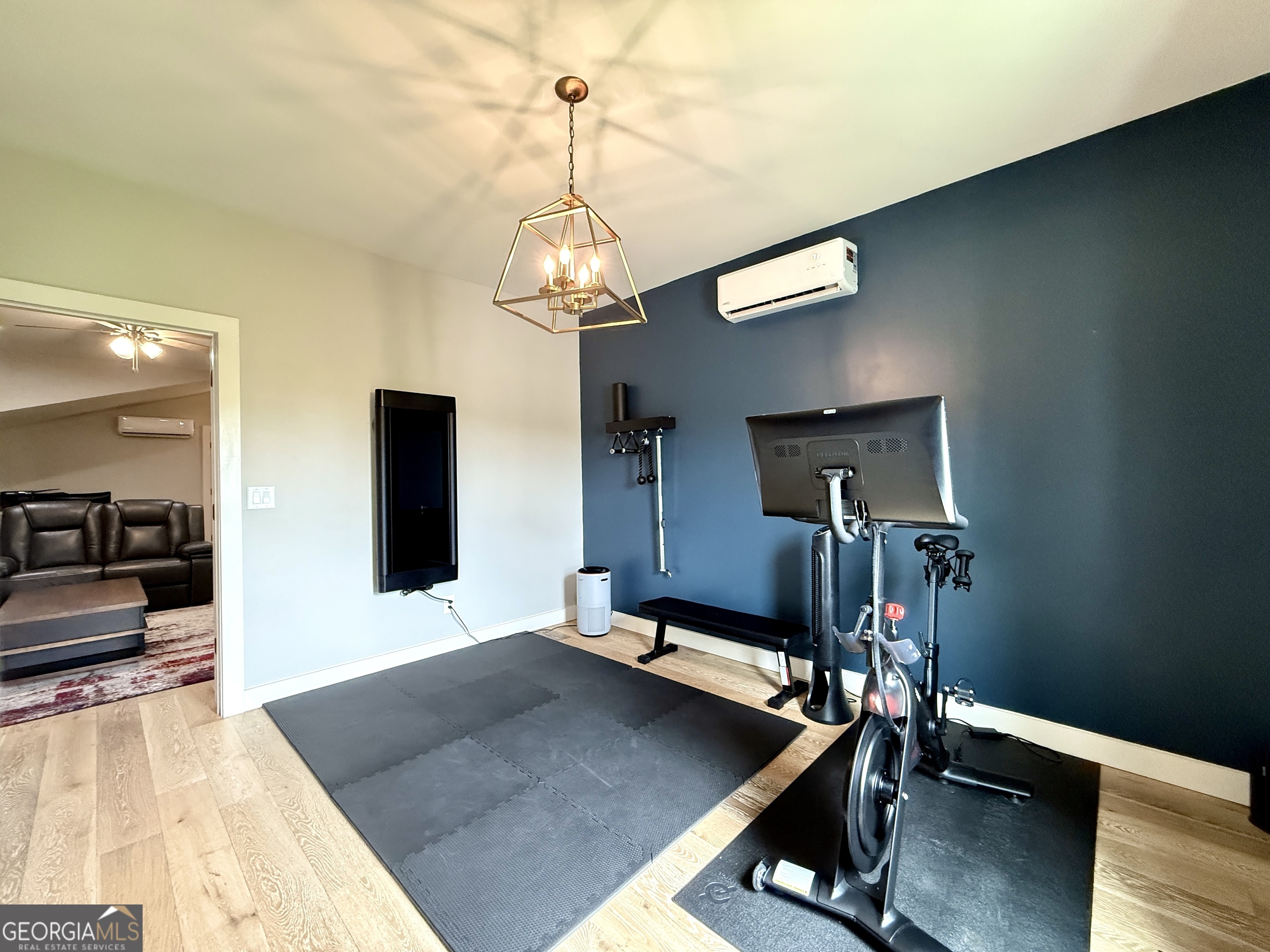 Larkspur - Residential