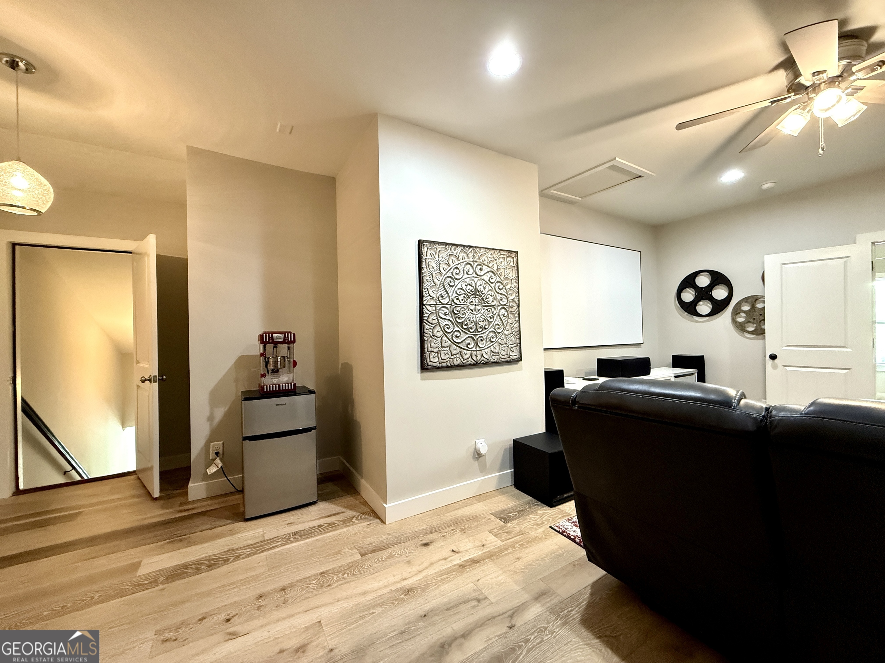 Larkspur - Residential