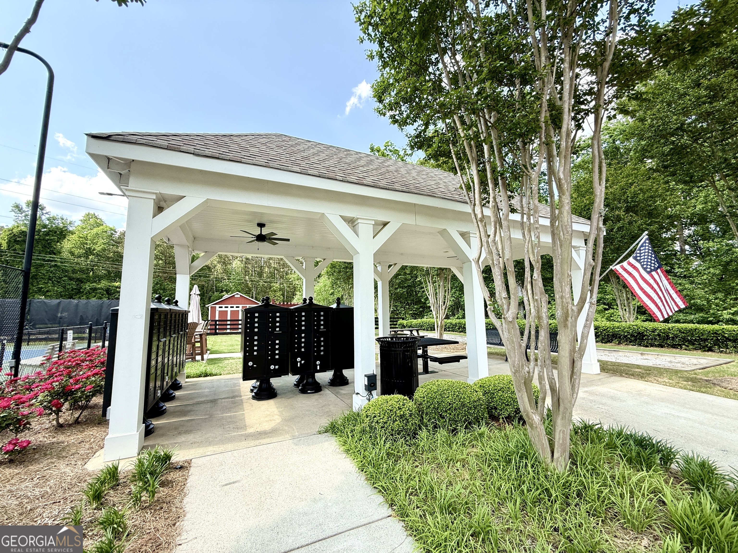 Larkspur - Residential