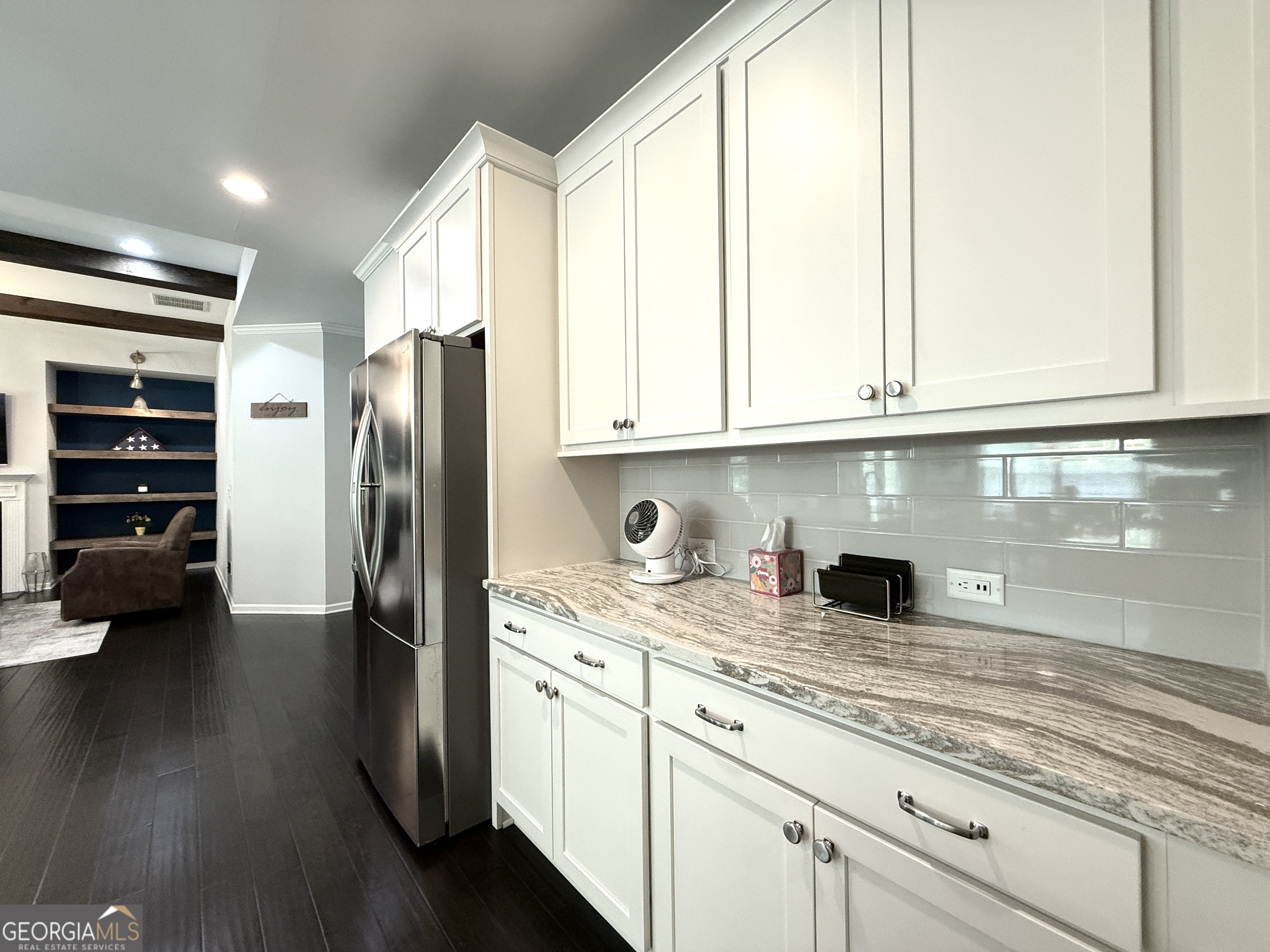 Larkspur - Residential