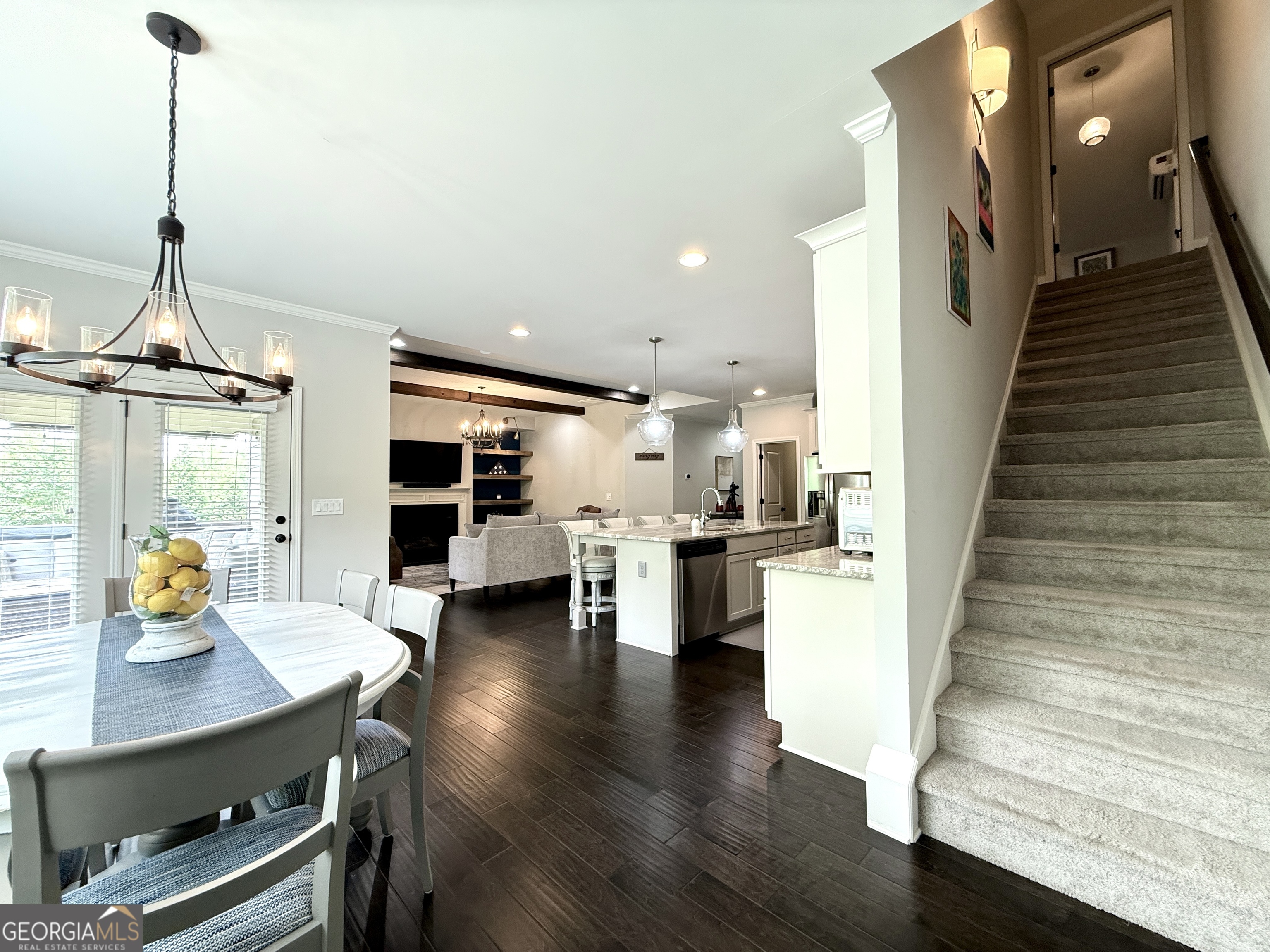 Larkspur - Residential
