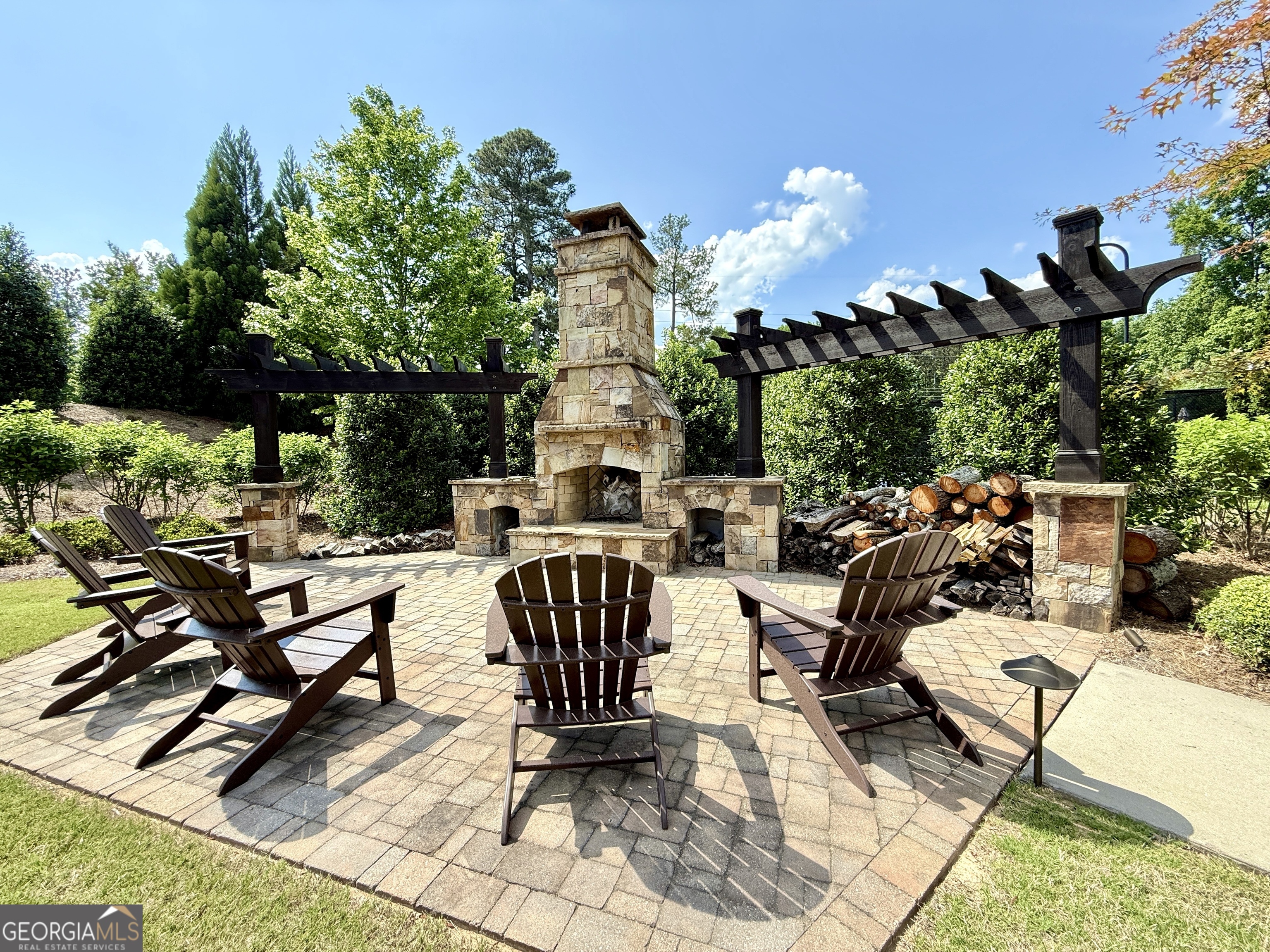 Larkspur - Residential