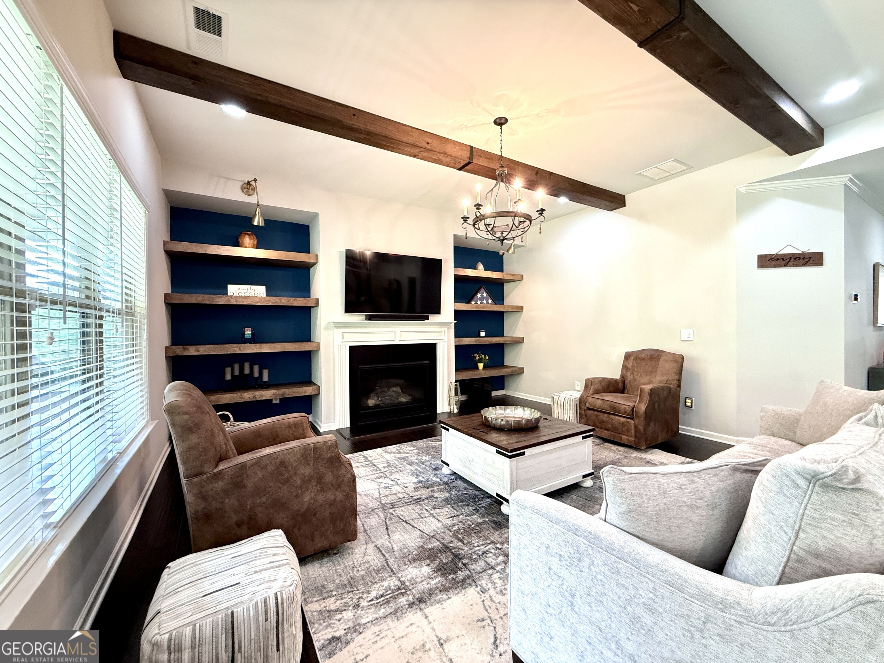 Larkspur - Residential