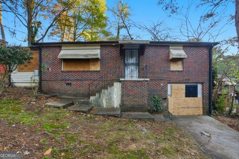 Photo of 682 Steve Drive SW, Atlanta, GA 30315 (MLS # 10652675)