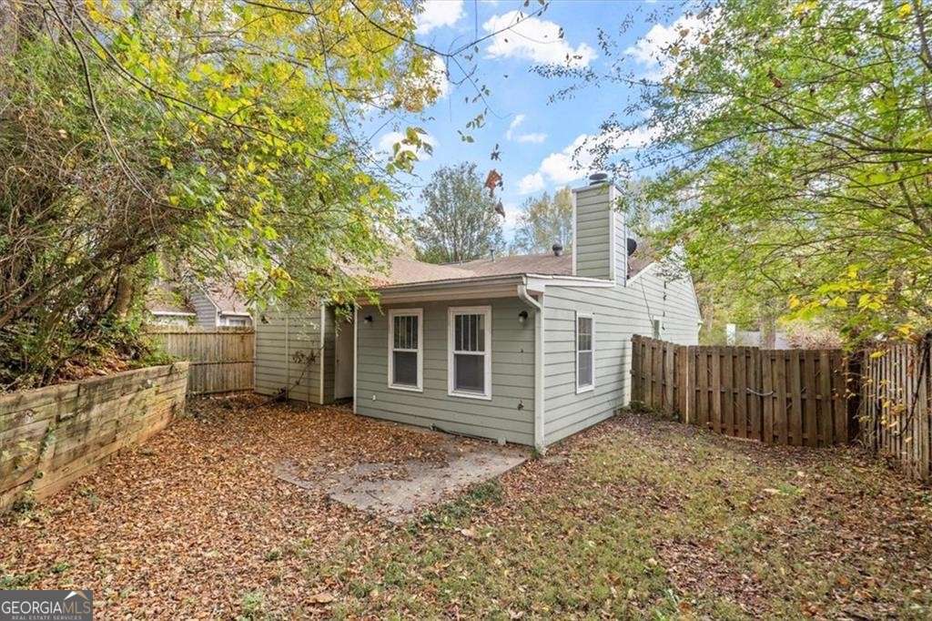 Old Farm Place - Residential Lease