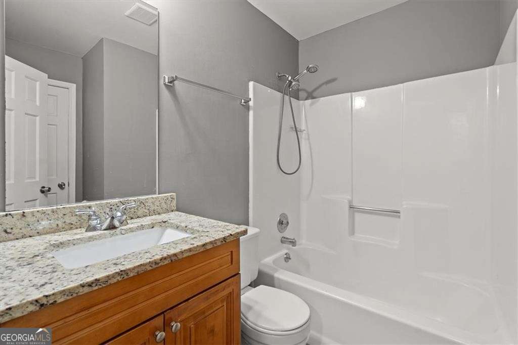 Old Farm Place - Residential Lease