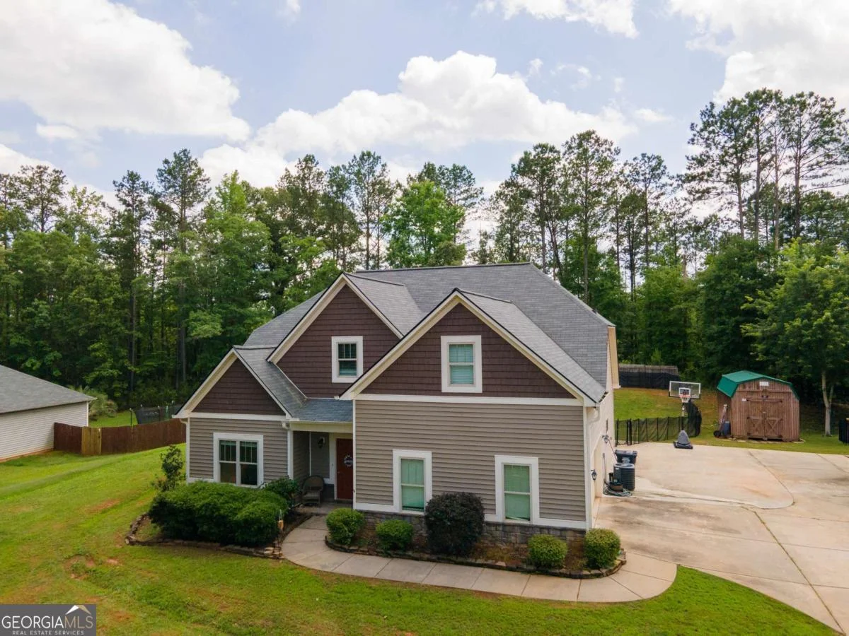 183 Edgemont Court