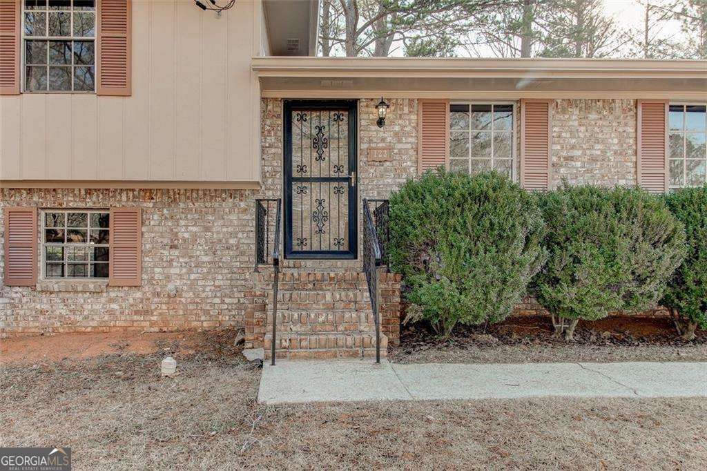 Photo of 123 Creek Circle, Stockbridge, GA 30281 (MLS # 10760085)