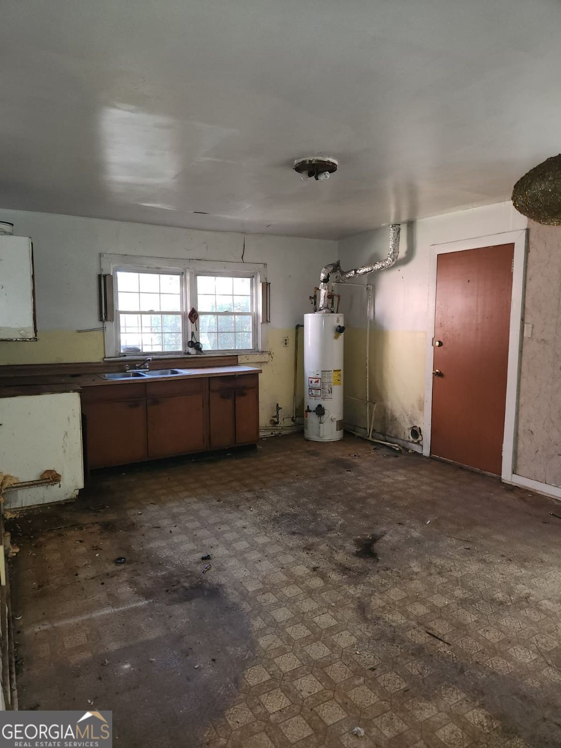 Atlanta, Georgia 30315, United States, 3 Bedrooms Bedrooms, ,2 BathroomsBathrooms,Residential,Active,230004