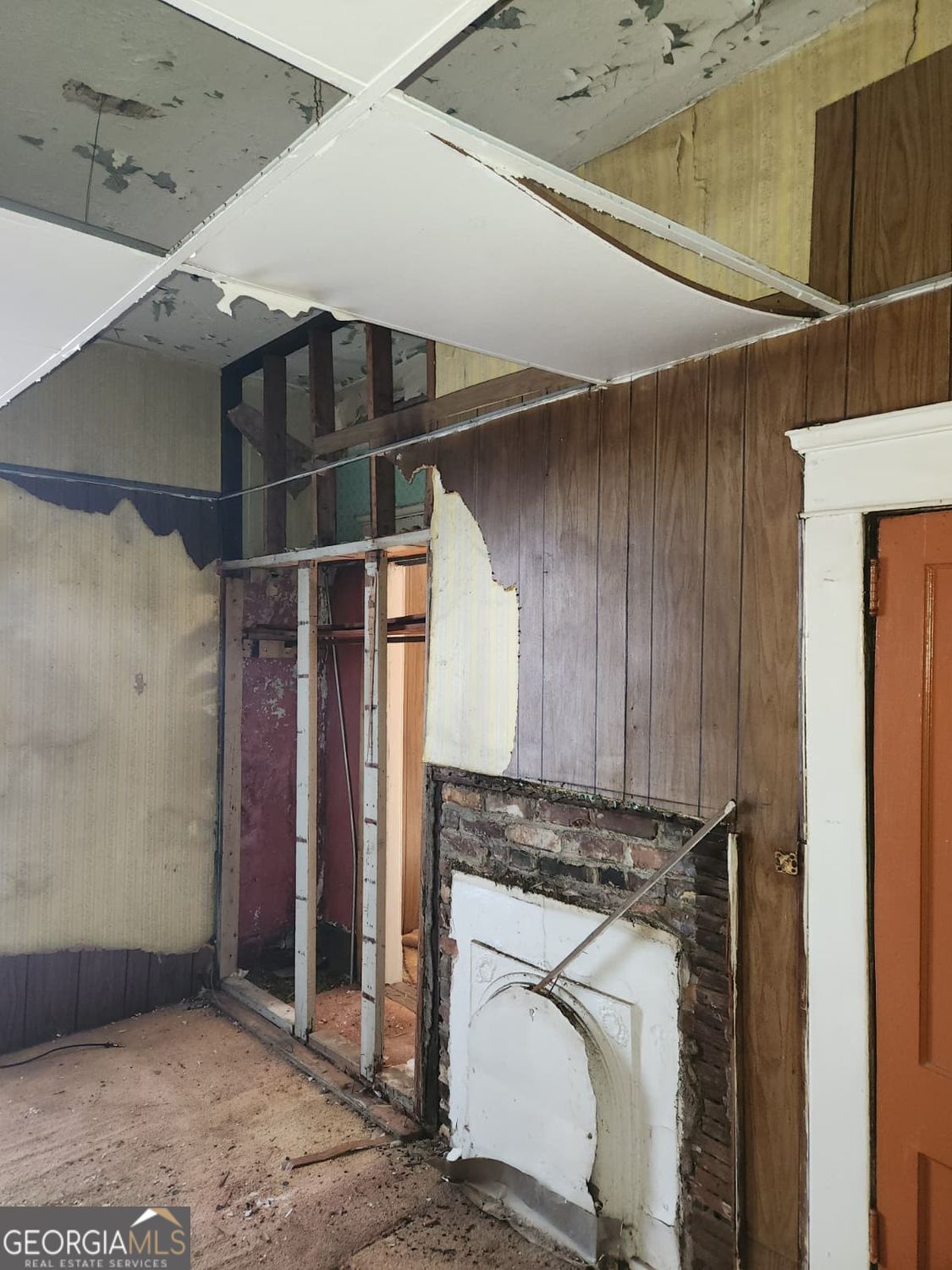 Atlanta, Georgia 30315, United States, 3 Bedrooms Bedrooms, ,2 BathroomsBathrooms,Residential,Active,230004