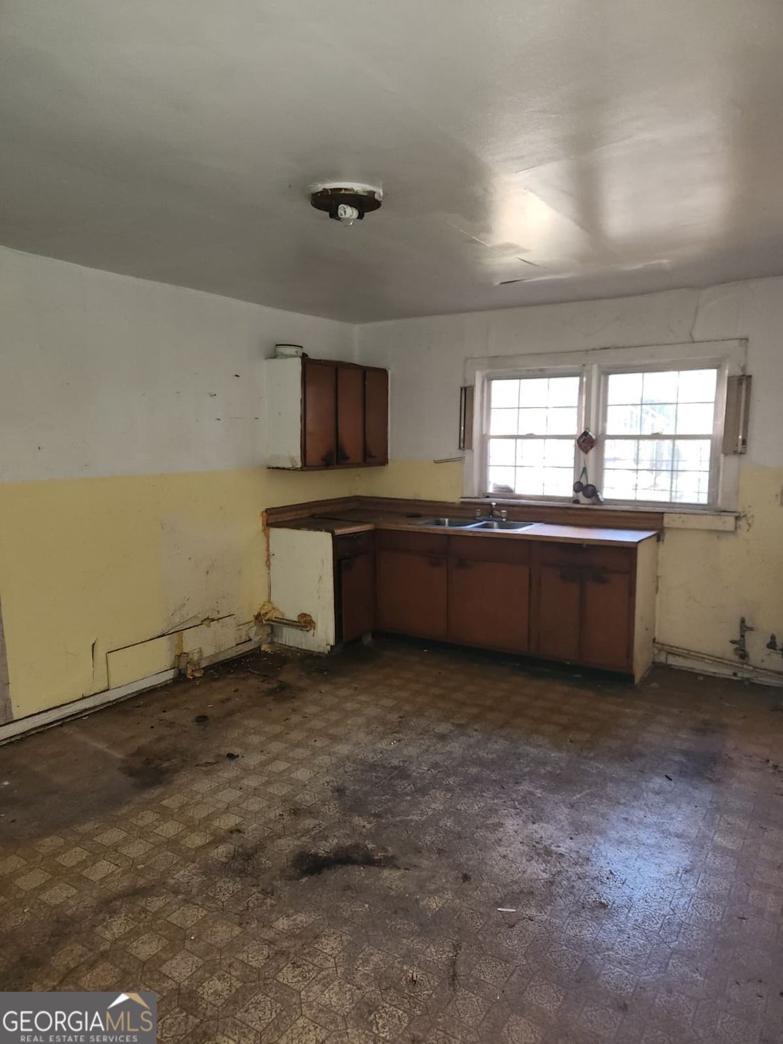 Atlanta, Georgia 30315, United States, 3 Bedrooms Bedrooms, ,2 BathroomsBathrooms,Residential,Active,230004