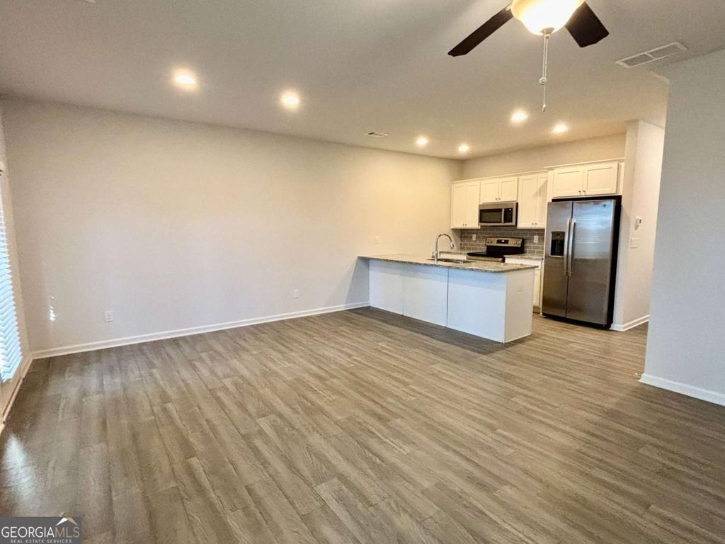 Photo of 2809 Ridgeview Drive, Atlanta, GA 30331 (MLS # 10657256)