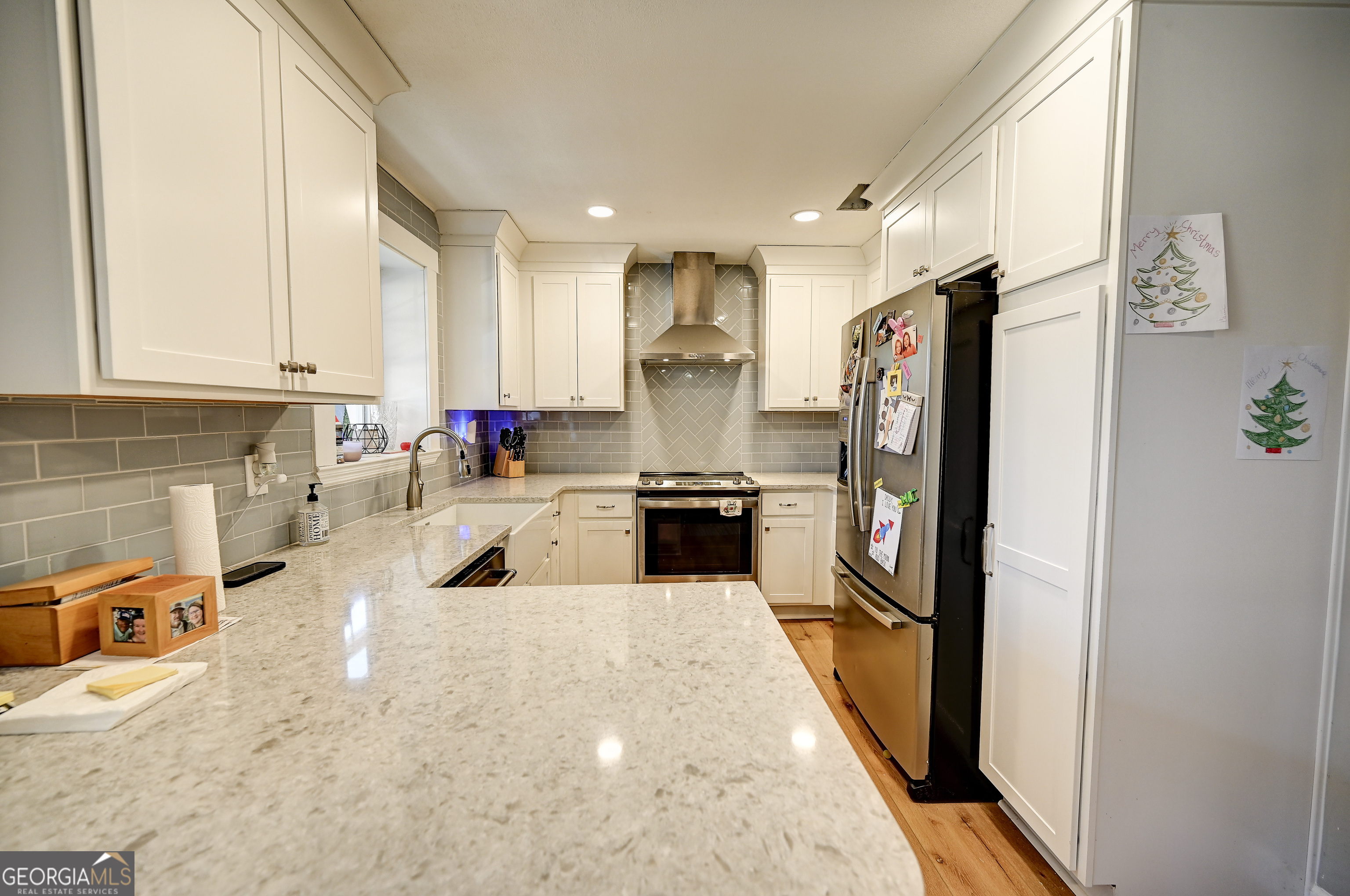 260 Lovers LN NE