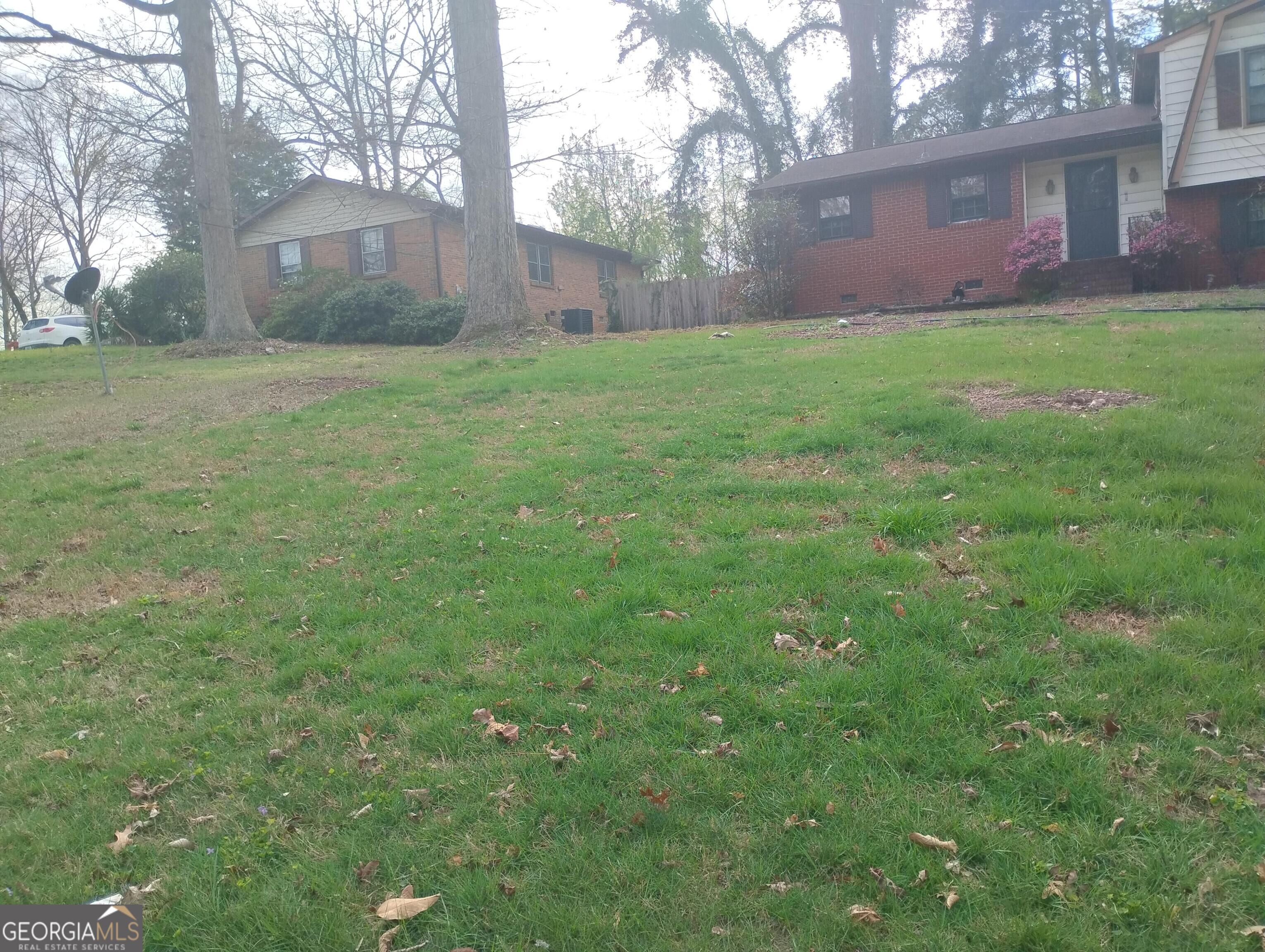 2837 Pebble DR