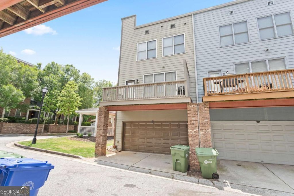 Photo of 775 Liberty Commons Drive NW, Atlanta, GA 30314 (MLS # 10771888)