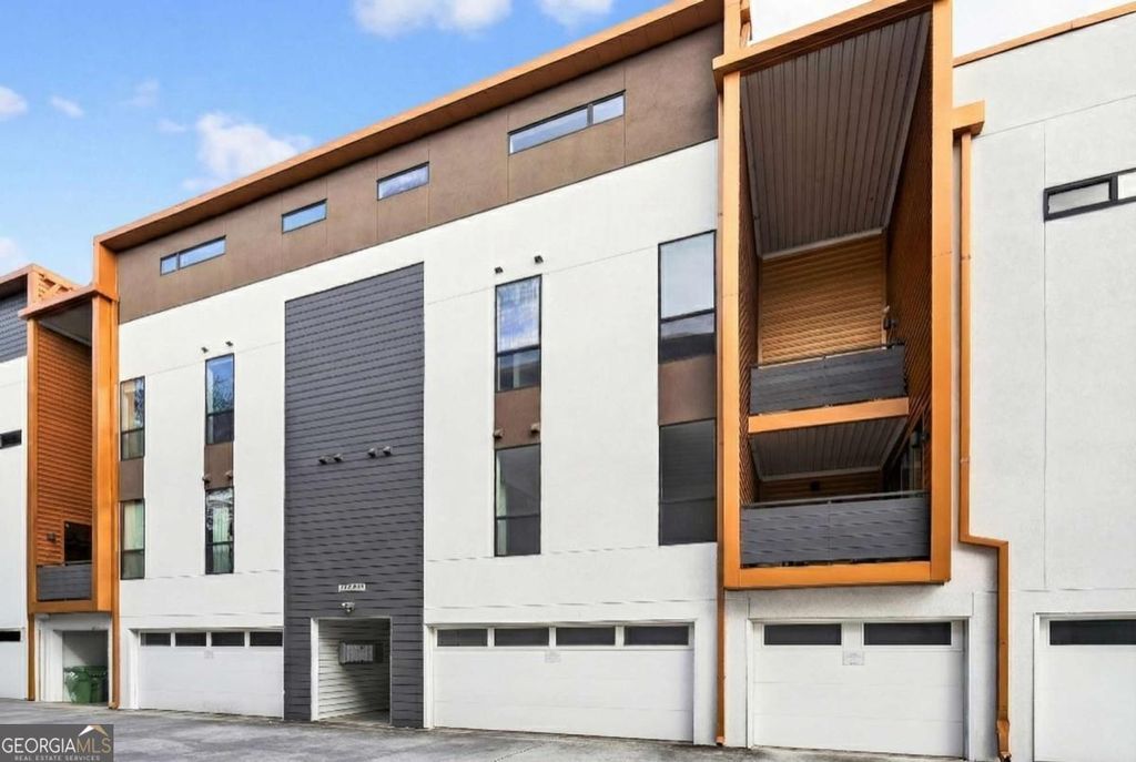 Photo of 972 Dekalb Avenue NE #202, Atlanta, GA 30307 (MLS # 10668103)