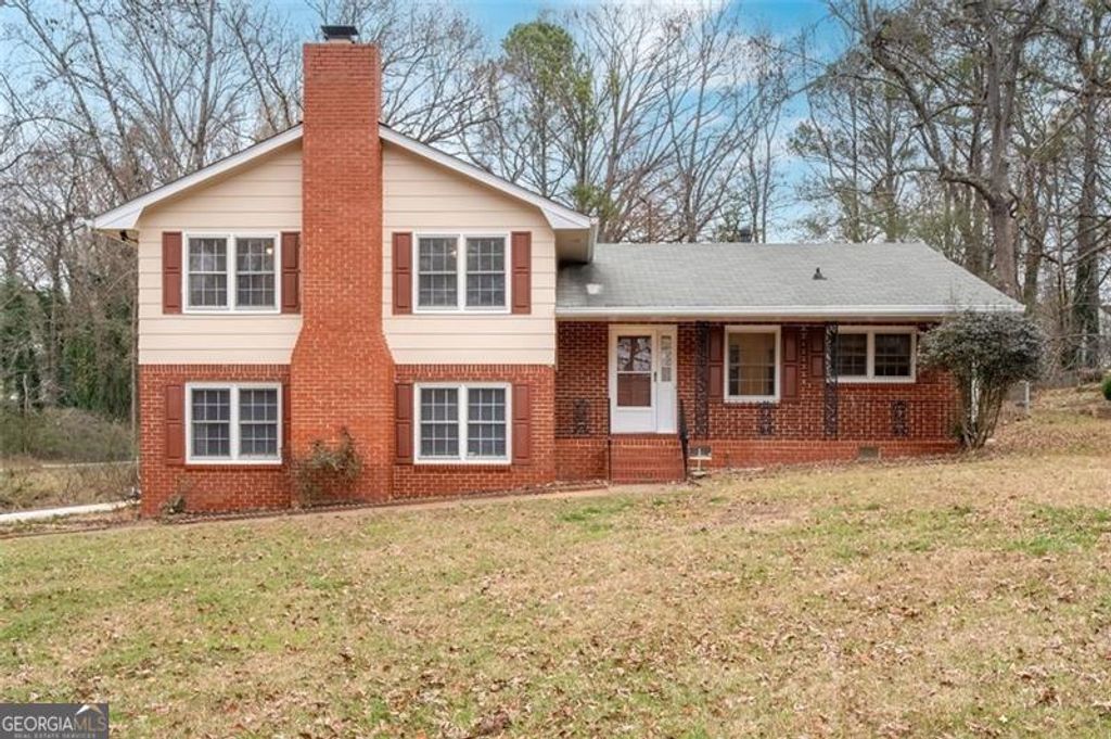 Photo of 4578 CRAGHILL Circle, Stone Mountain, GA 30083 (MLS # 10660312)