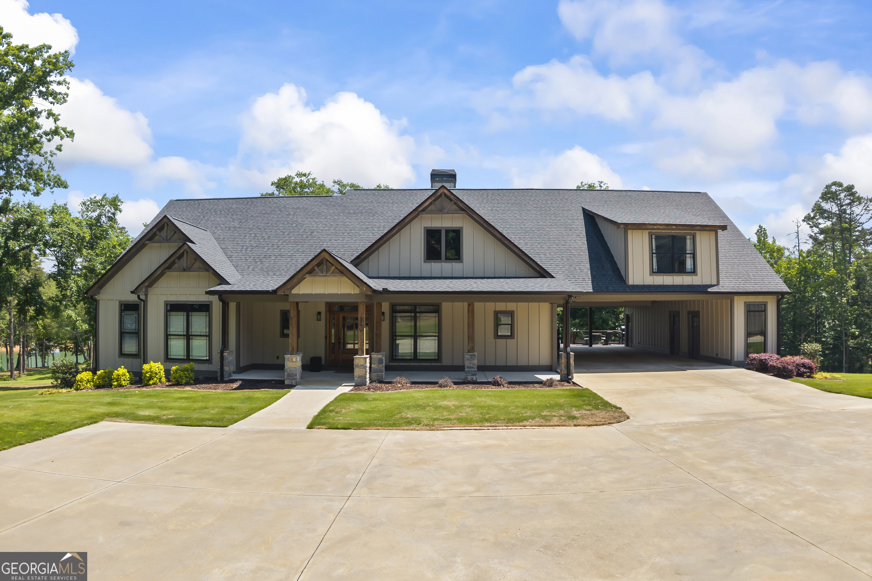 300 Black Point DR