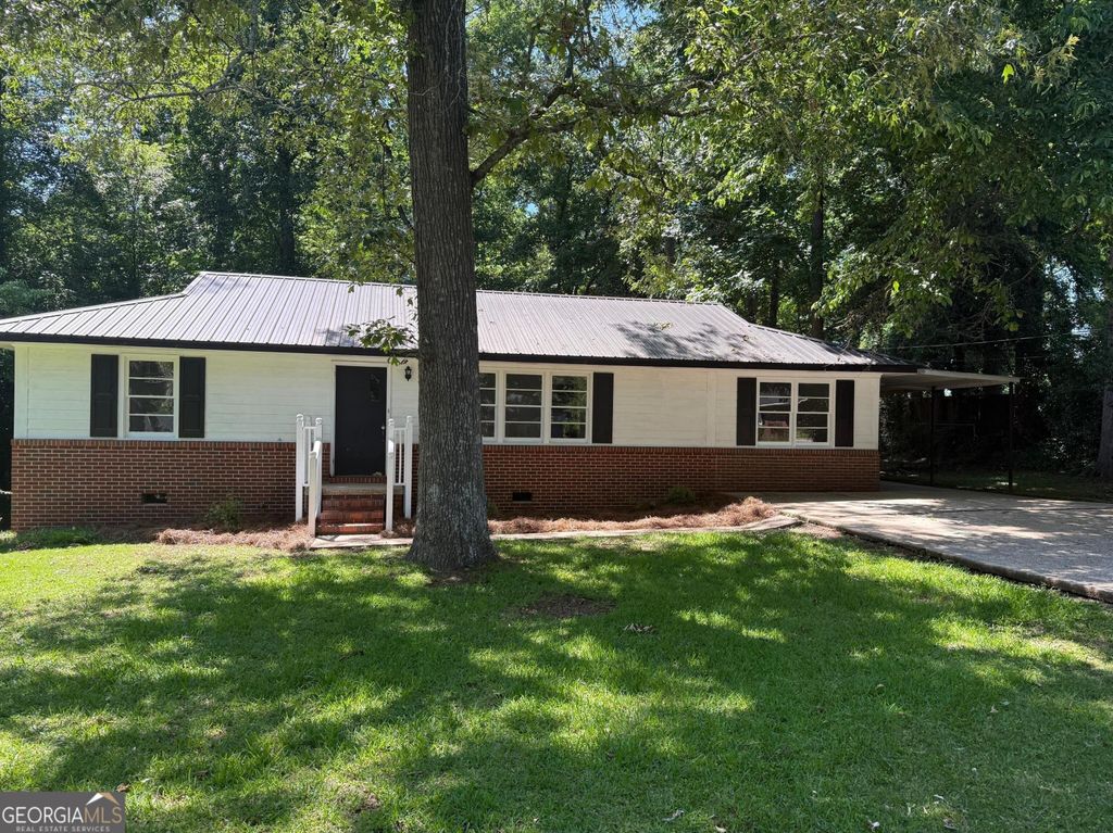 Photo of 105 Dogwood Drive, Lagrange, GA 30241 (MLS # 10731315)