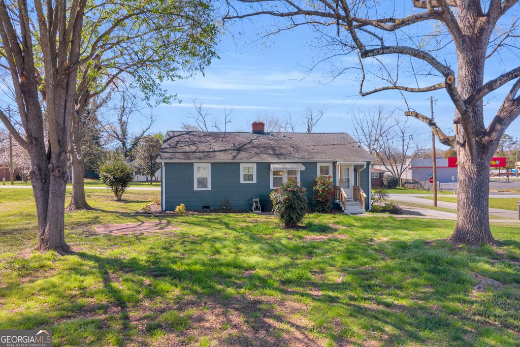 Photo of 67 Fairview Avenue, Hartwell, GA 30643 (MLS # 10711437)