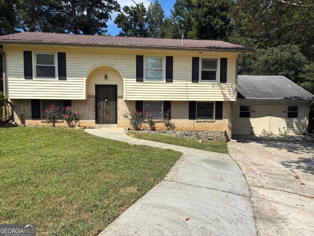 537 Reba RD