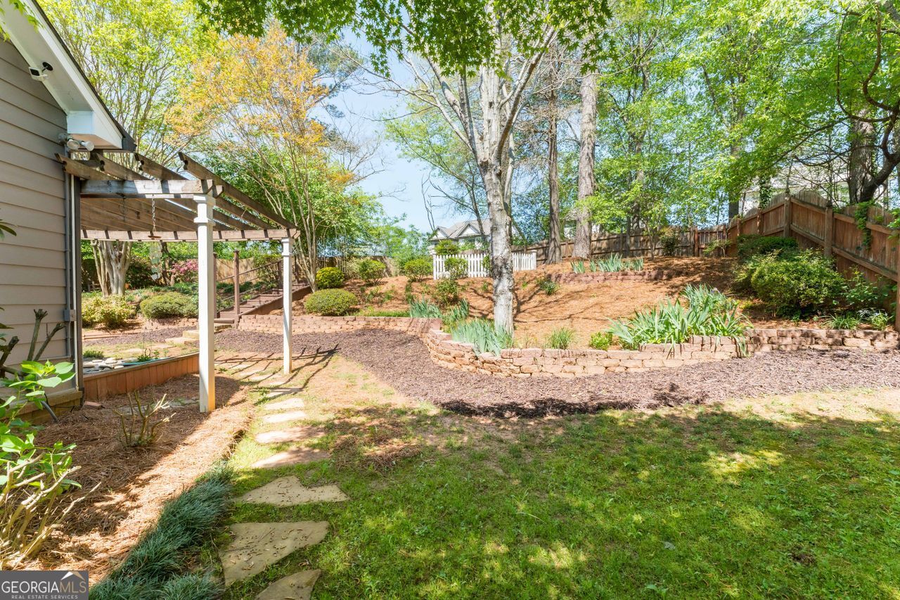 356 IVY GLEN CIR