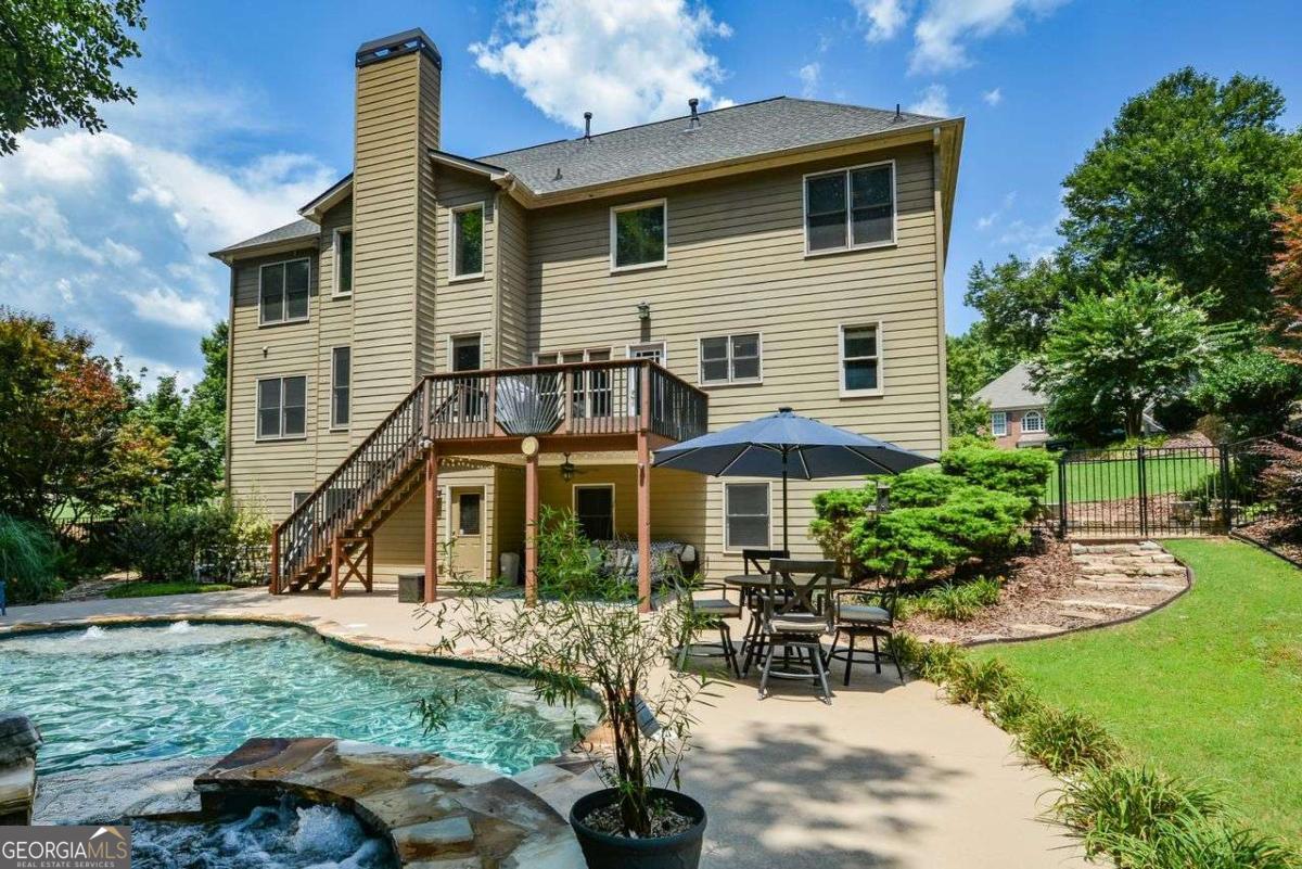 515 Lakewood CT