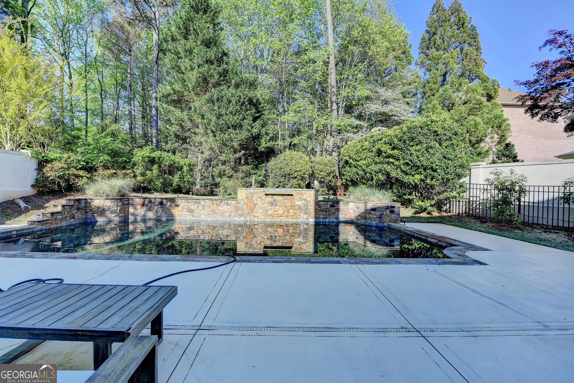 WINWARD - Residential