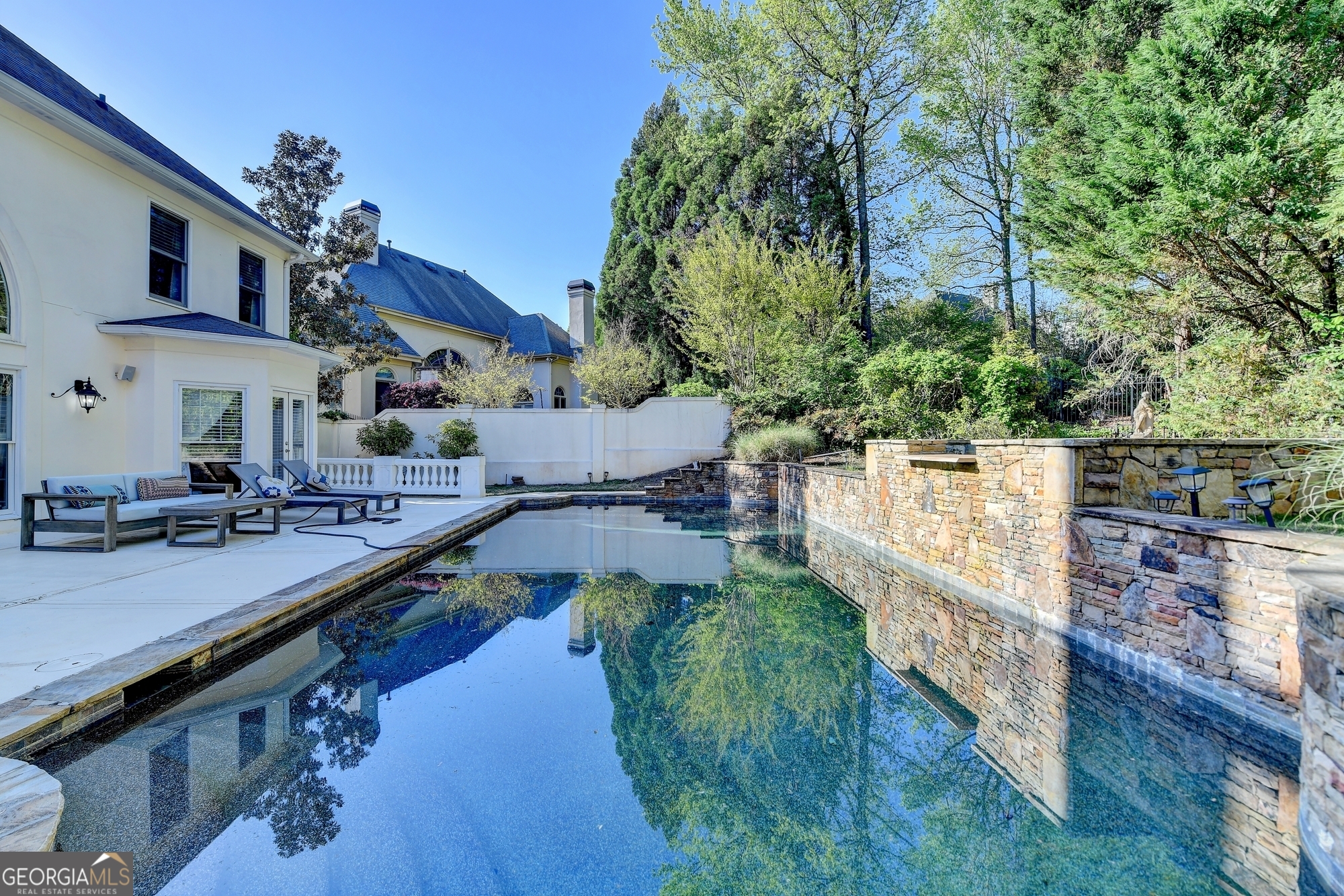 WINWARD - Residential
